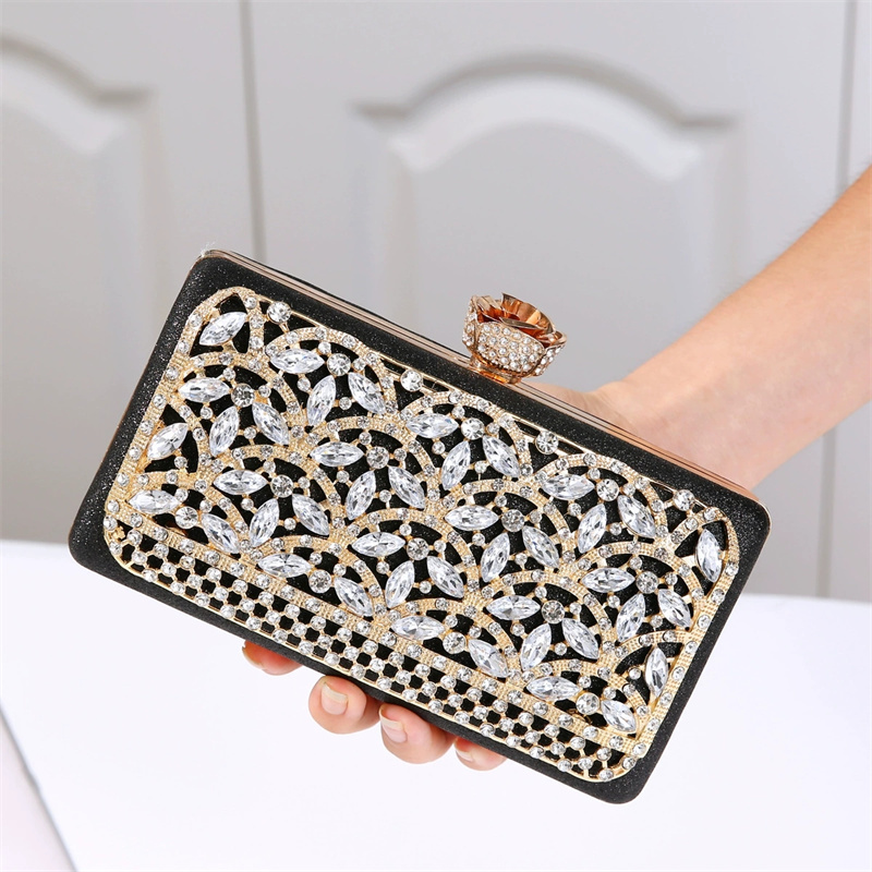 Luxury Bags In Dubai - حقيبة سهرة فاخرة بإطار معدني مرصع