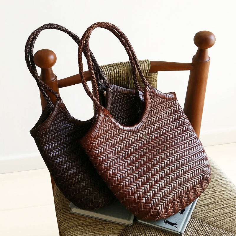 Luxury Bags Of 2026 - حقائب يد صغيرة من الجلد الطبيعي