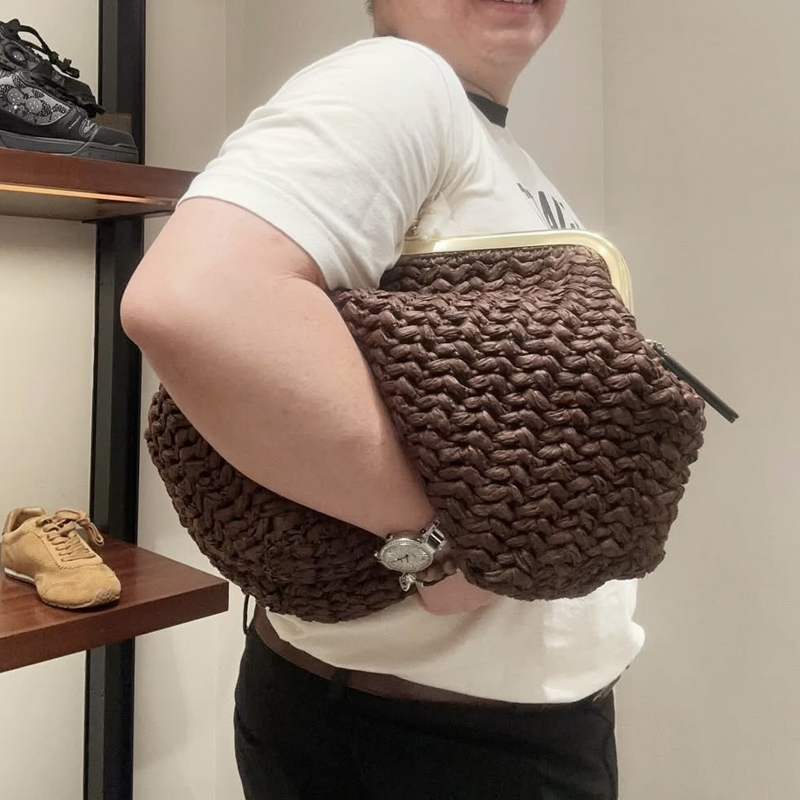 حقائب شاطئ من القش بإطار قفل ي - مراجعة Luxury Bags Of 2026 وسعره