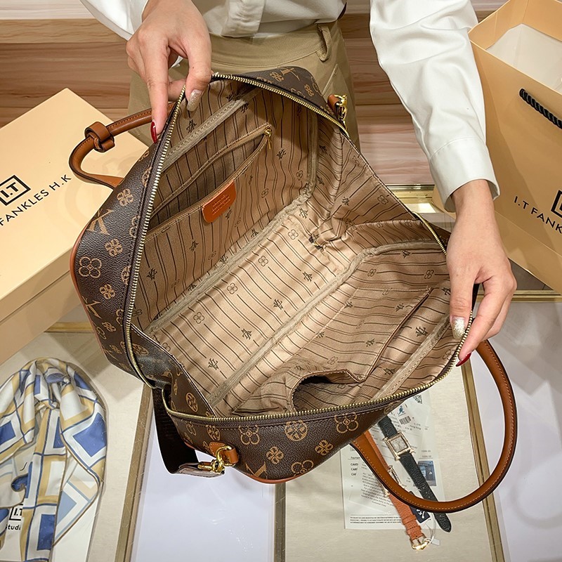 حقيبة يد نسائية ذات علامة تجار - مراجعة Xl Luxury Bags وسعره