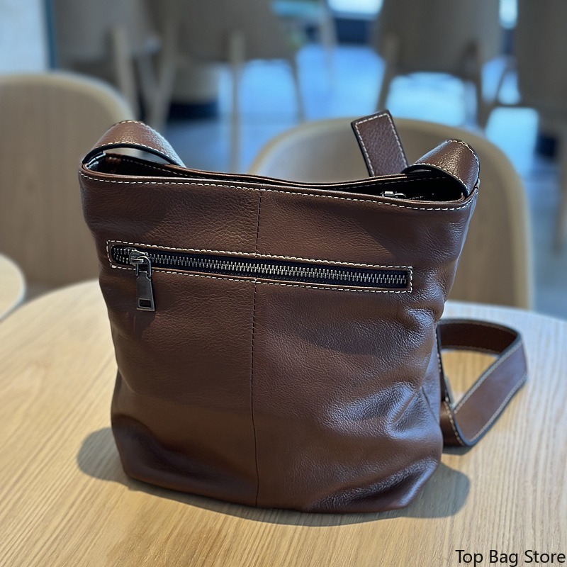 حقيبة جلدية أصلية للنساء بتصمي - مراجعة Luxury Bags Quiet وسعره