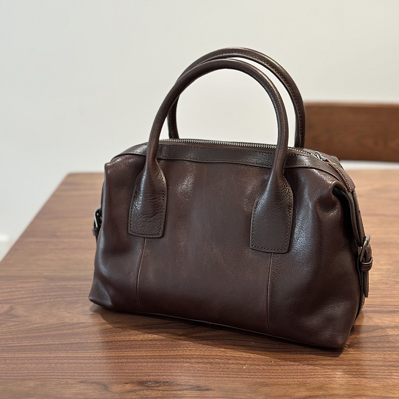 حقيبة بوسطن من الجلد الطبيعي ل - مراجعة Luxury Bags Quiet وسعره
