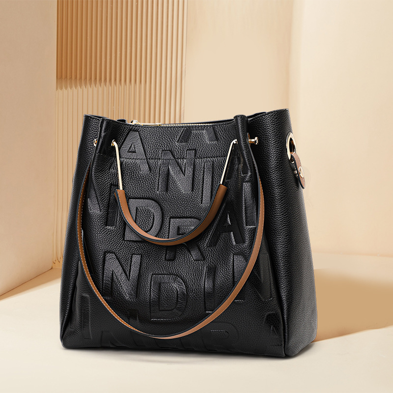 حقيبة كتف نسائية فاخرة من الجل - مراجعة Luxury Bags Quiet وسعره