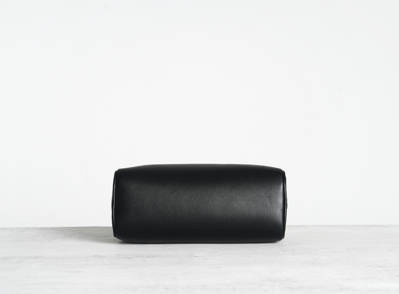 حقيبة كتف نسائية جلدية بتصميم  - مراجعة Luxury Bags Quiet وسعره