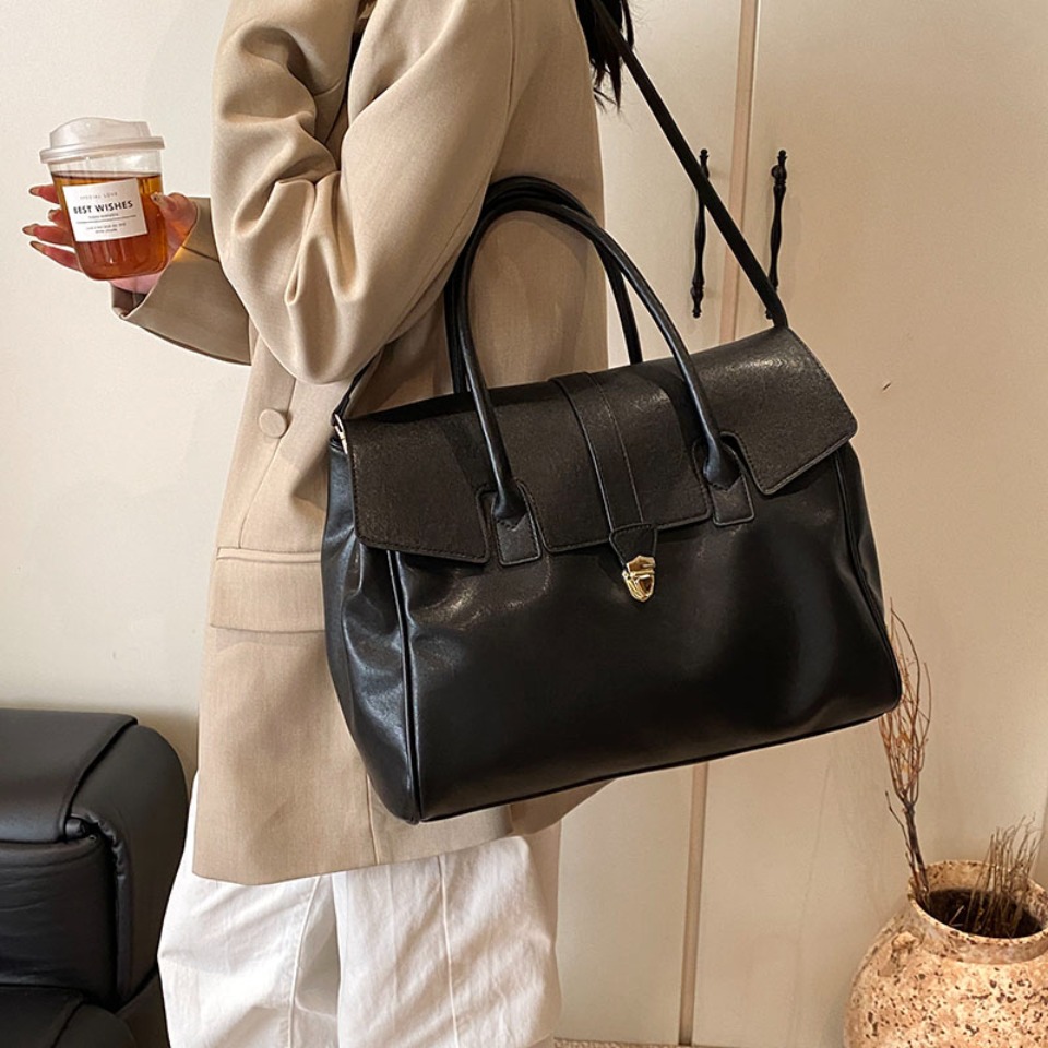 حقائب كتف نسائية فاخرة ذات سعة - مراجعة Xl Luxury Bags وسعره